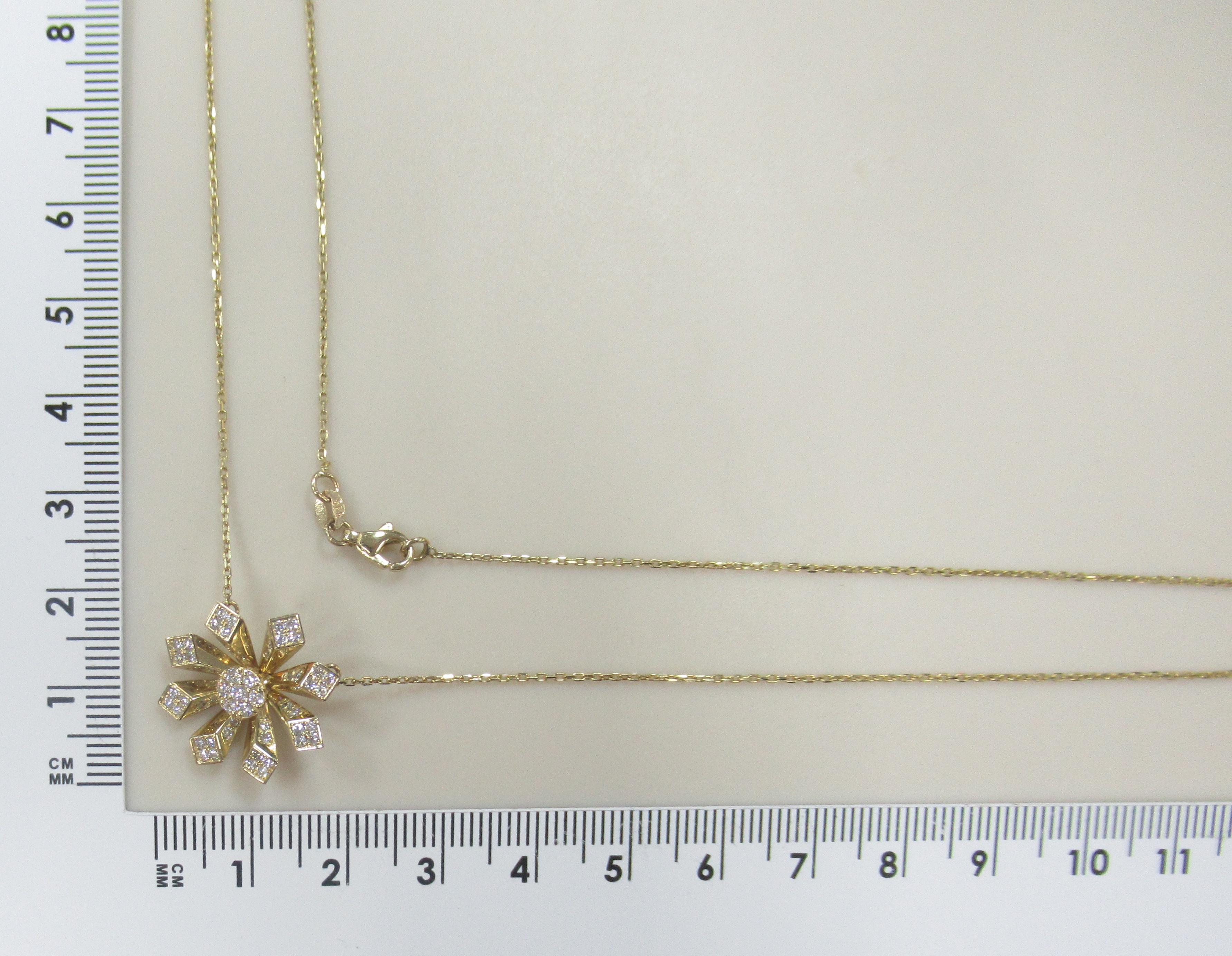 10711-000133 Колье (Au 585)